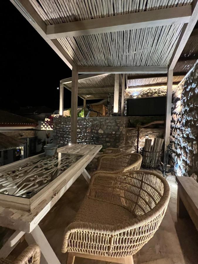 PortaDelMare deluxe suites Hydra  Esterno foto