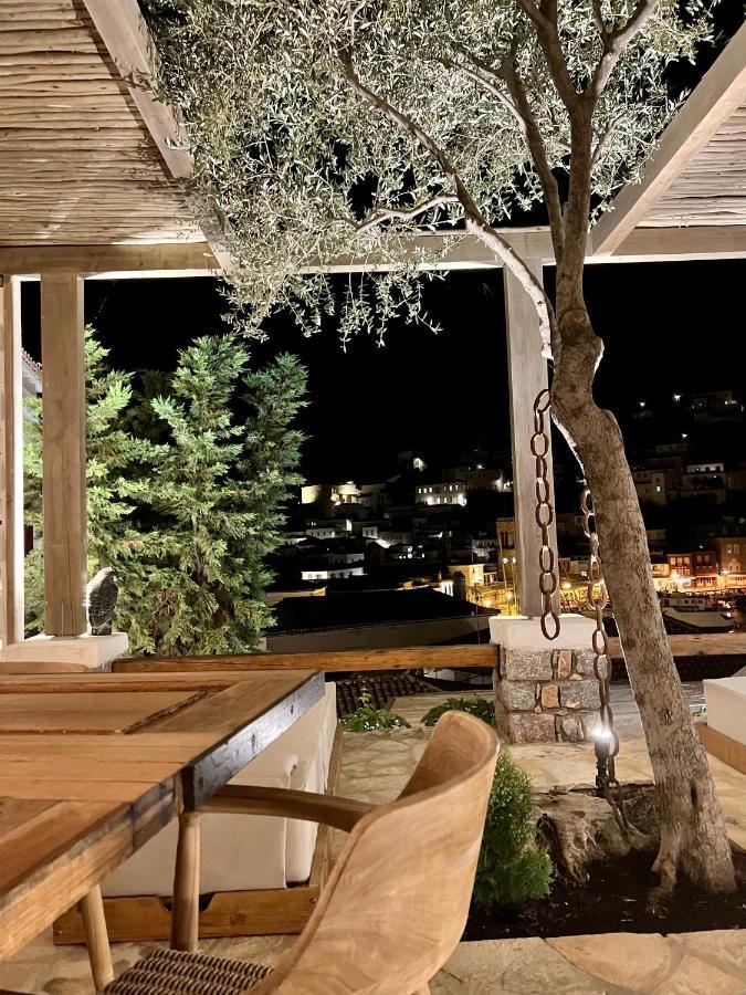 PortaDelMare deluxe suites Hydra  Esterno foto