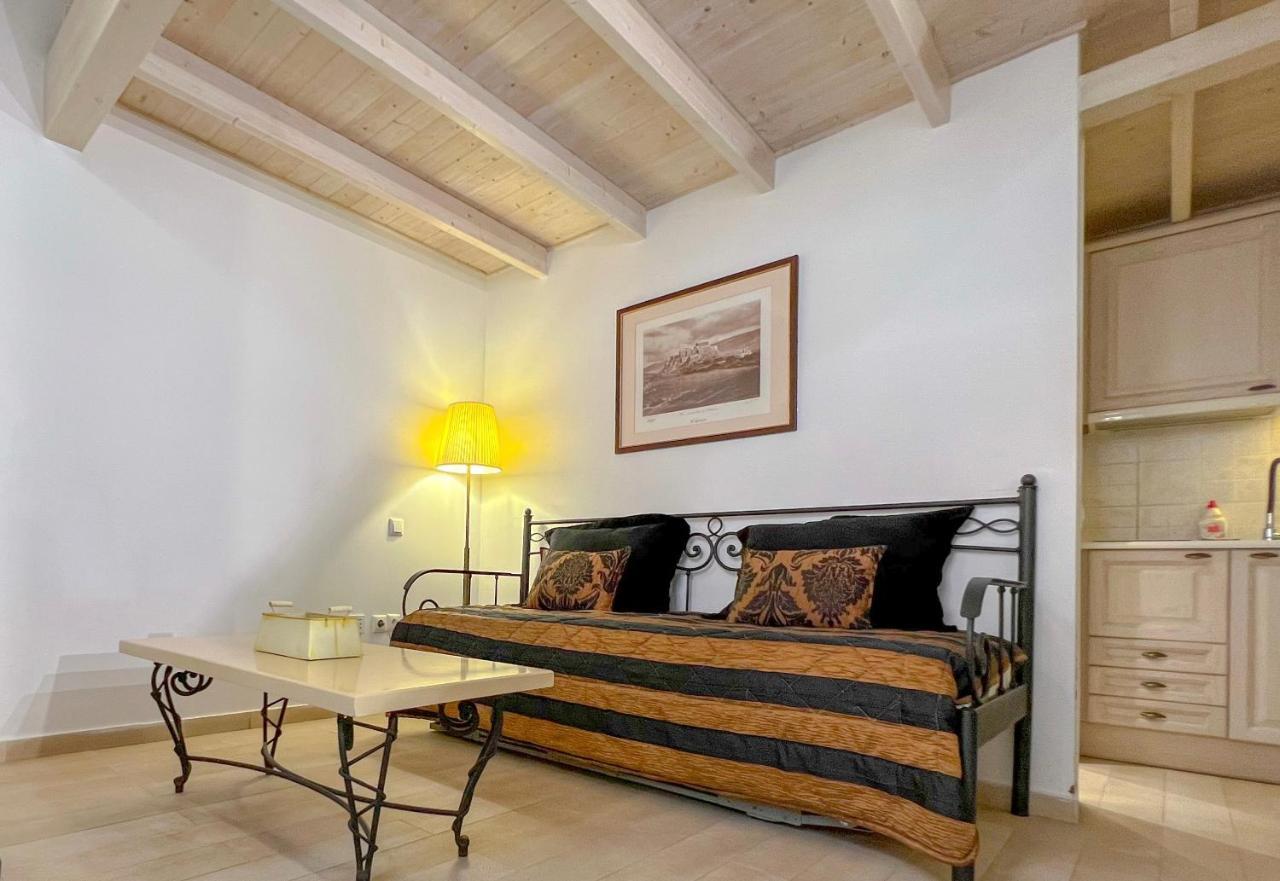 PortaDelMare deluxe suites Hydra  Esterno foto